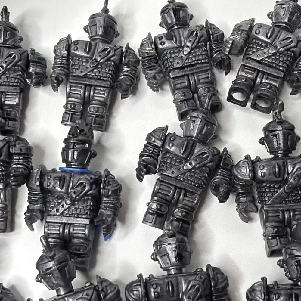Mega Bloks Dragons Krystal Wars Knights 26 Minifigures /Weapons Accessories Lot